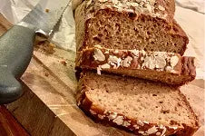 Nyttigt glutenfritt bröd med äpple
